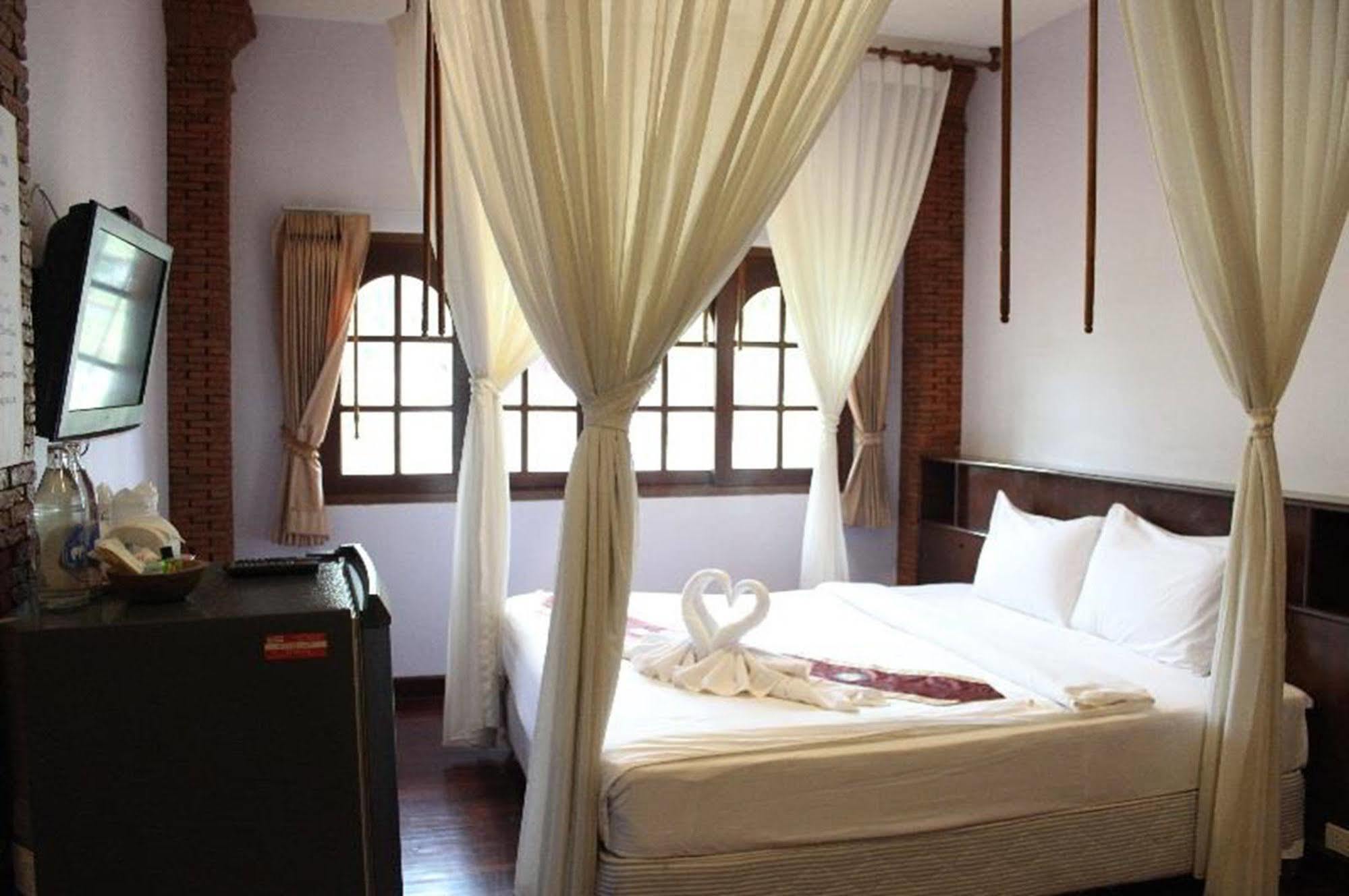 Boom Boom Beach Resort Chanthaburi Exterior foto