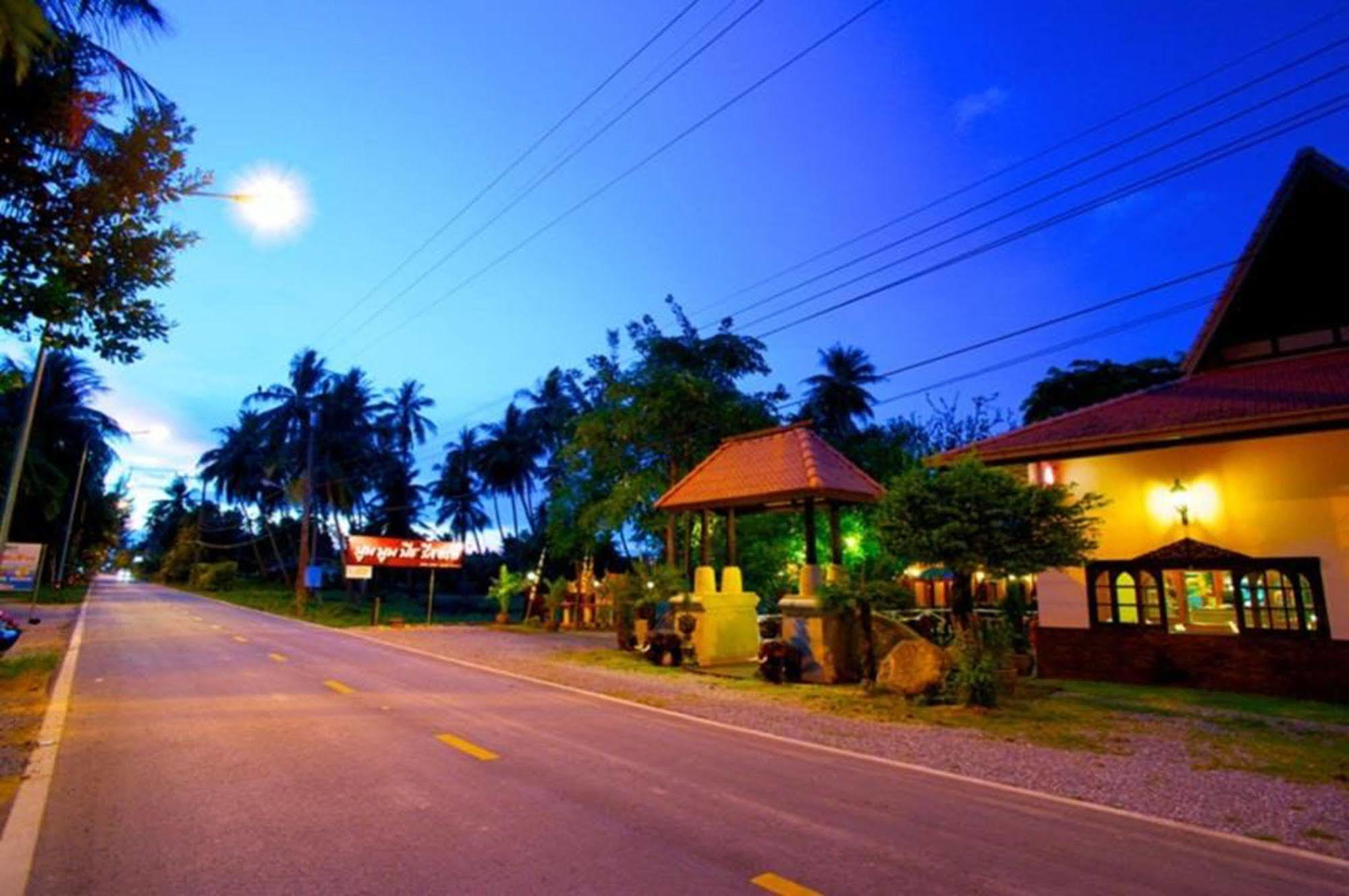 Boom Boom Beach Resort Chanthaburi Exterior foto